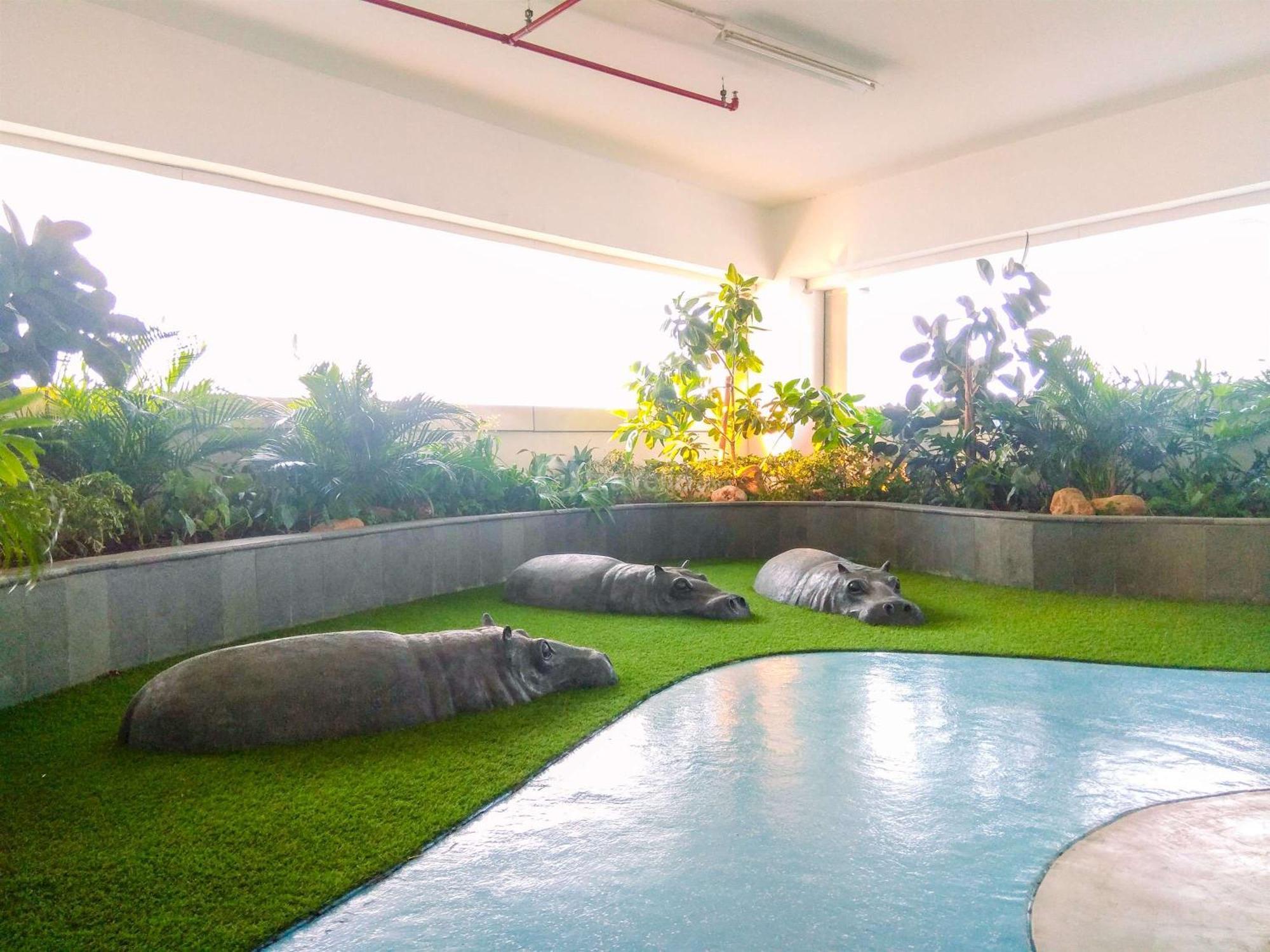 Apartemen Minimalist Grand Kamala Lagoon By Travelio